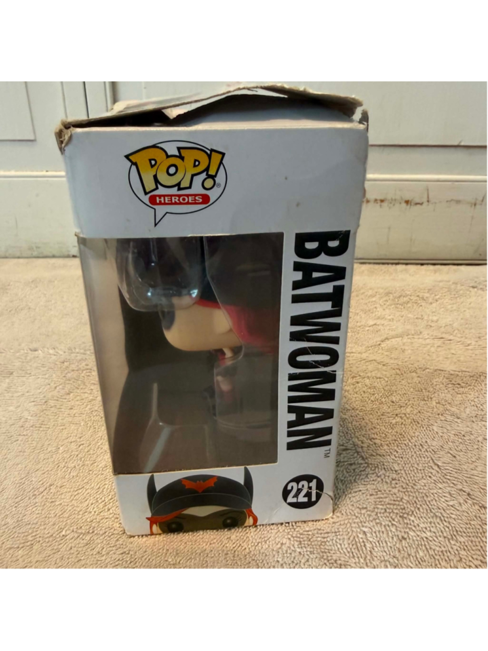 Funko Pop! Heroes DC Bombshells Batwoman Action Figure 221 Black Red